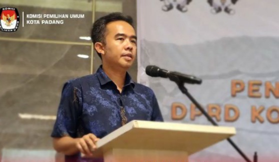 Ketua KPU Kota Padang, Riki Eka Putra mengatakan, bahwa pihaknya sudah membuka pendaftaran pemantau pemilihan Pilwako