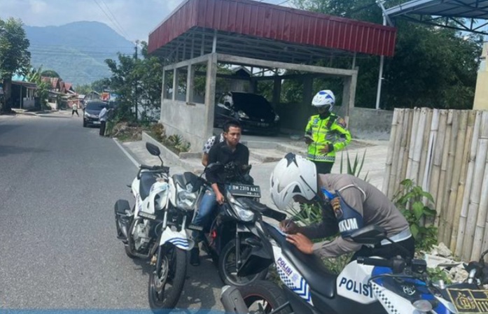 Selama 10 hari pelaksanaan Operasi Zebra Singgalang 2023, Polda Sumbar mencatat ada ribuan jumlah pelanggaran lalu lintas. Pelanggaran