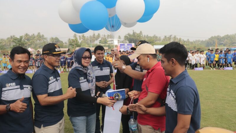 Wali Kota Cup Payakumbuh KU-12 tahun 2023 resmi bergulir. Peresmian itu ditandai dengan penyerahan trofi oleh Pj. Wali Kota Payakumbuh