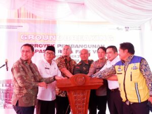 Ground breaking proyek pembangunan Pasar Raya Fase VII dilaksanakan pada Rabu (20/9/2023) siang. Kepala Satker Pelaksana Prasarana Pemukiman