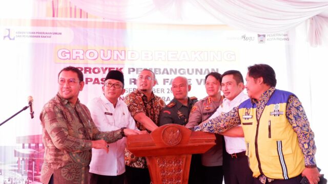 Ground breaking proyek pembangunan Pasar Raya Fase VII dilaksanakan pada Rabu (20/9/2023) siang. Kepala Satker Pelaksana Prasarana Pemukiman