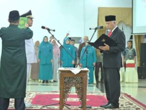Gubernur Sumbar Mahyeldi Ansharullah melantik Zefnihan sebagai Pj Wali Kota Sawahlunto. Zefnihan merupakan Sekretaris Daerah Sijunjung.