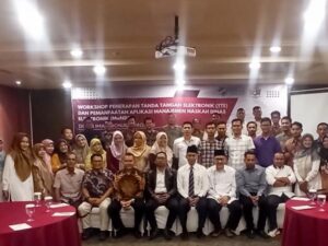 Workshop penerapan tanda tangan elektronik. [Foto: Dok. UIN IB Padang]