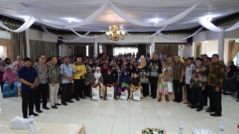 5232 KPM di Pariaman Terima Bantuan Beras