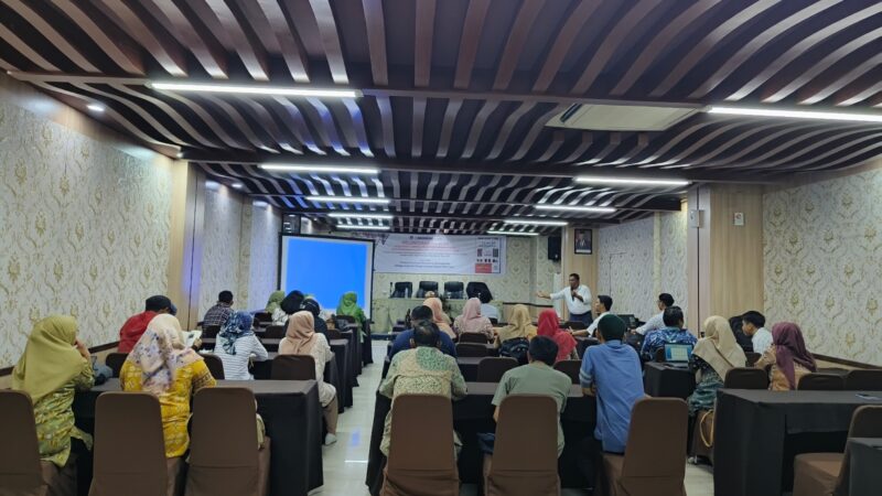 Program Danaindonesiana Luncurkan Katalog Desain Batik Naskah Kuno