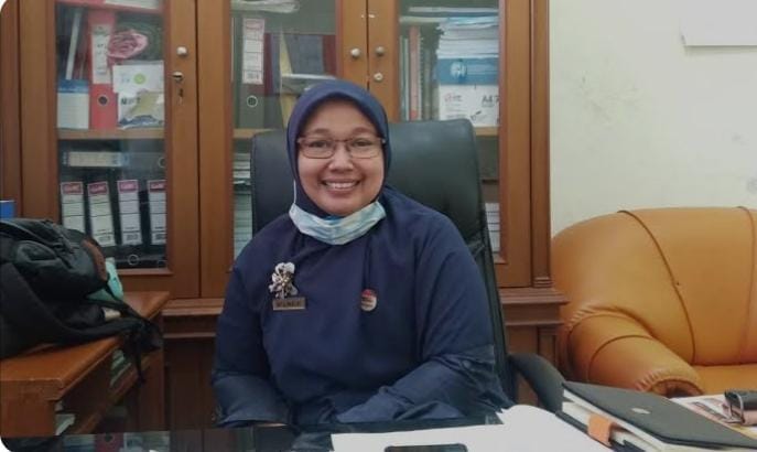 Sebanyak 500 vaksin rabies gratis disediakan oleh Dinas Kesehatan Kota Padang bagi masyarakat yang memelihara hewan peliharaan.