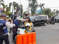 Kualitas Udara Padang Tak Sehat, Pemko Bagikan 26 Ribu Masker Gratis