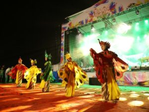 Buka Festival Multi Etnis, Hidayat: Semua Etnis Hidup Berdampingan di Sumbar