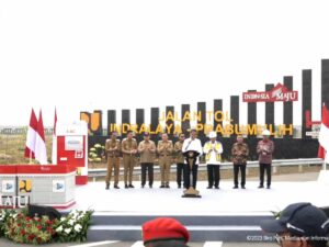 Resmikan Tol Indralaya-Prabumulih, Jokowi: Akan Meningkatkan Mobilitas Barang dan Jasa