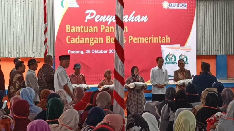40.566 Ton Beras Bakal Disalurkan untuk Warga Padang