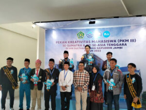 Pengumuman pemenang pada lomba cabang MKTIQ di PKM III Jambi. [Foto: Dok. UIN IB Padang]
