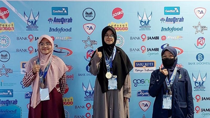 Perak pertama untuk UIN IB Padang dalam Musabaqah Qiraatul Kutub (MQK) tingkat regional se-Sumatera dan Asia Tenggara. [Foto: Dok. UIN IB Padang]