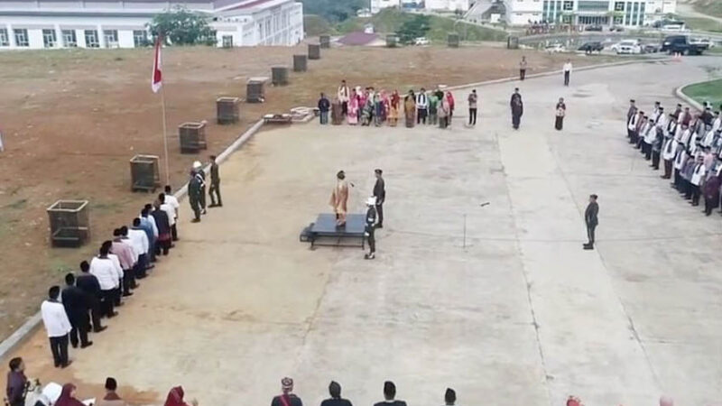 Upacara perdana di Kampus III UIN IB Padang dalam rangka memperingati HUT RI ke-78. [Foto: Dok. UIN IB Padang]