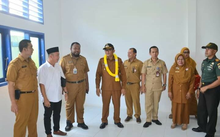 Dinas Pendidikan dan Kebudayaan (Disdikbud) Kota Padang menargetkan akan menyelesaikan pembangunan 271 ruang kelas baru (RKB) pada.