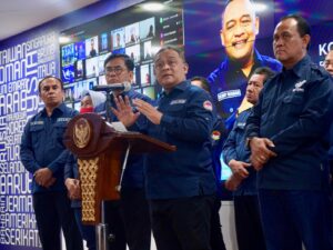 Kepala Badan Perlindungan Pekerja Migran Indonesia (BP2MI) Benny Rhamdani tampak marah besar mendengar kabar tiga oknum BP3MI Banten