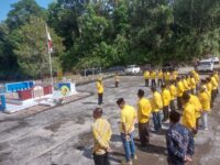 Pengurus DPD Partai Golkar Limapuluh Kota berziarah ke Taman Makam Pahlawan Kabupaten di Lurah Kincia, Nagari Situjuah Batua, Kecamatan