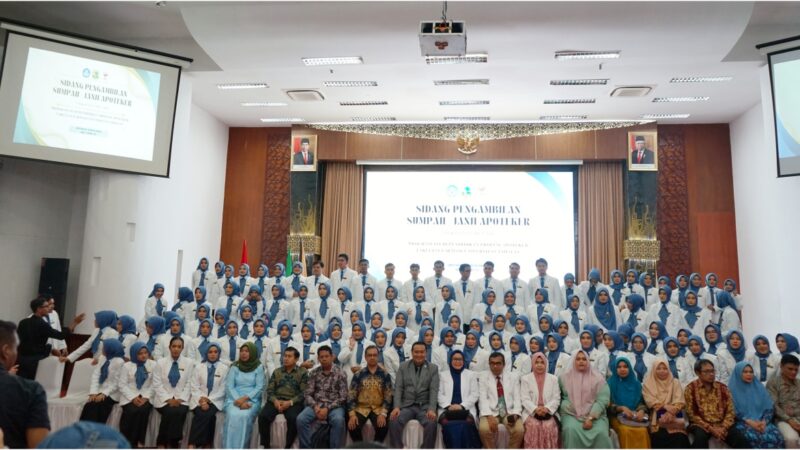 Farmasi UNAND Luluskan 111 Apoteker Baru