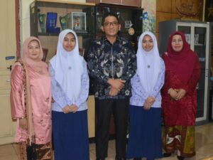 Siswa SMPN 1 Padang Ciptakan Pengawet Ikan dengan Bantuan Angin