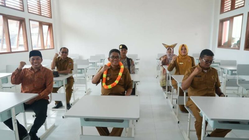 Pemko Padang Resmikan 10 Ruang Kelas Baru SDN 22 Andalas