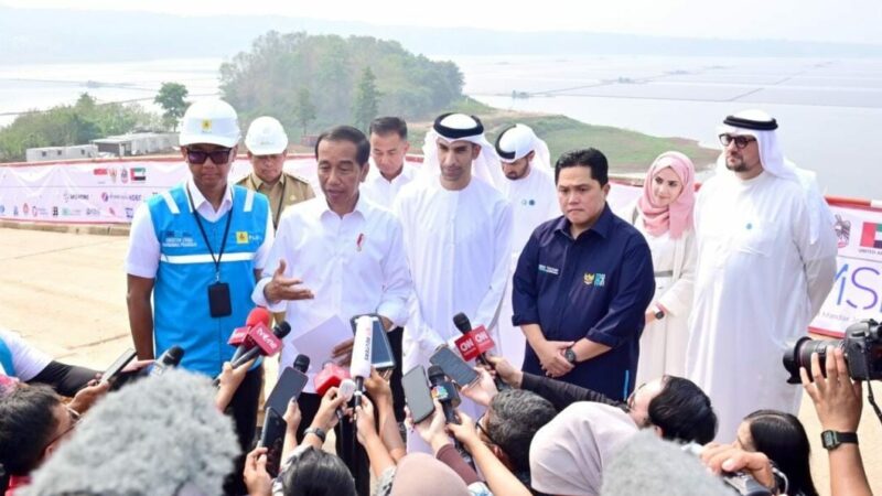 Resmikan PLTS Terapung Cirata, Jokowi: Dukung Industri Energi Hijau