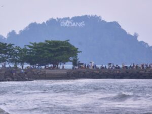 Mewujudkan Pantai Padang sebagai Destinasi Wisata Sehat