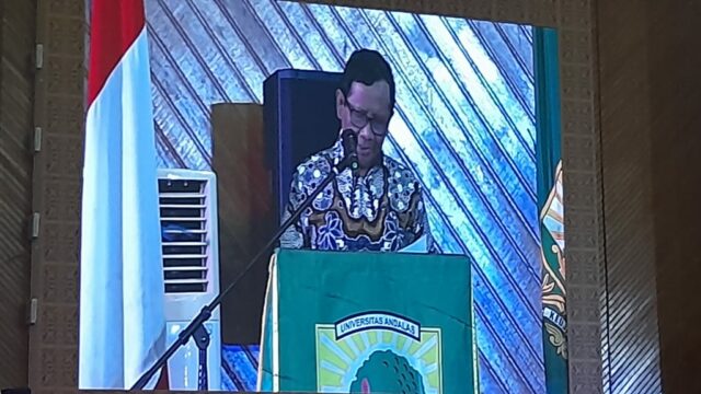 Kuliah Umum di Unand, Mahfud MD Bicara Pemilu Demokratis dan Bermartabat