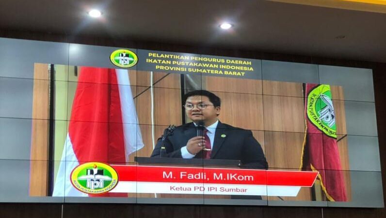 Ketua Pengurus Daerah Ikatan Pustakawan Indonesia Sumatra Barat (PD IPI Sumbar) Muhammad Fadli