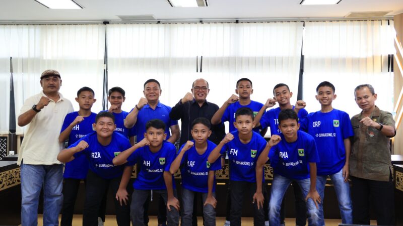 Ketua DPRD Semangati Tim Sepakbola U-13 Wakili Sumbar di Liga Sentra Indonesia
