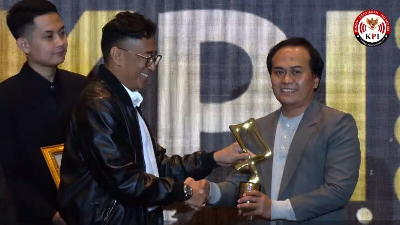 Anugerah KPI Pusat: Padang TV Raih Kategori Televisi Lokal Terbaik Nasional