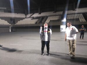 Kepala Badan Perlindungan Pekerja Migran Indonesia (BP2MI) Benny Rhamdani meninjau persiapan lokasi untuk pelaksanaan memperingati Hari Migran Day Internasional di kawasan Stadion Gelora Bungkarno (GBK), Kamis (2/11/2023).