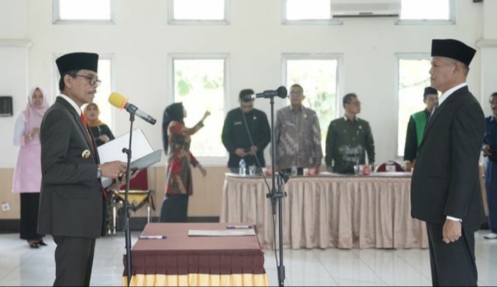 Bupati Limapuluh Kota, Safaruddin Dt. Bandaro Rajo melantik Herman Azmar sebagai Penjabat Sekretaris Daerah Limapuluh Kota