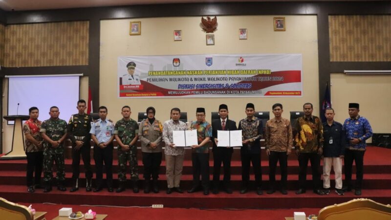 Pemko Payakumbuh melaksanakan kegiatan penandatanganan Naskah Perjanjian Hibah Daerah (NPHD) Pemilihan Wali Kota dan Wakil Wali Kota Payambuh