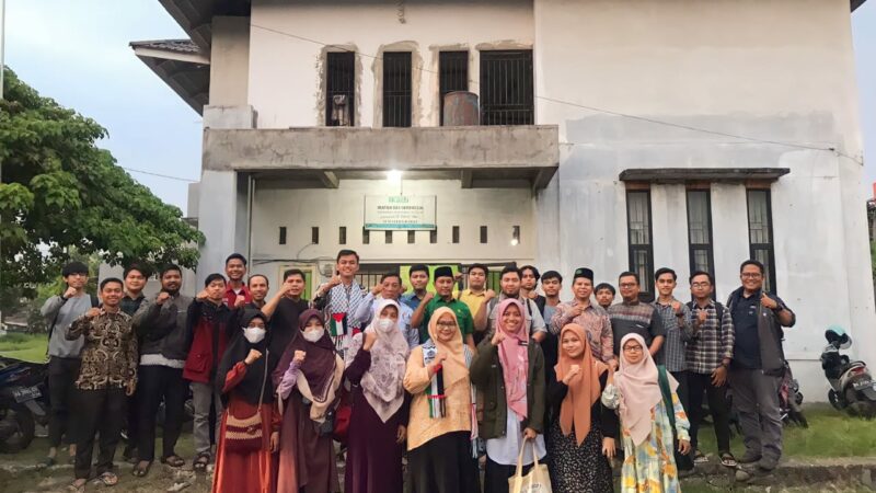 Sejumlah masyarakat Sumatra Barat berencana akan menggelar aksi solidaritas untuk Palestina di Kota Padang pada 3 Desember 2023 mendatang.