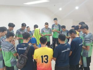 Tim bola voli Sumatra Barat (Sumbar) sukses meraih medali emas Porwil XI-2023 Riau. Emas ini diraih usai atlet Sumbar mengalahkan tuan rumah