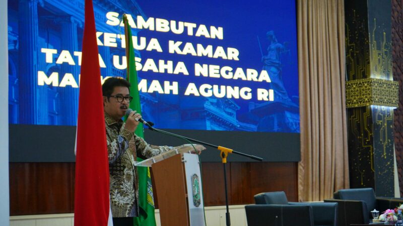 Bahas Pengadilan Tata Usaha Negara, Hakim Agung MA Beri Kuliah Umum di Unand