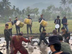 Aktor Dion Wiyoko Syuting Silek Lanyah di Padang Panjang