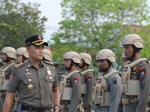 Satpol PP Padang Lakukan Apel Gelar Pasukan Siapkan Pengamanan Nataru