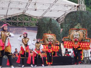 Penampilan Reog Ponorogo Subur Budoyo Memukau Penonton di Penutupan Galanggang Arang #6 Sawahlunto