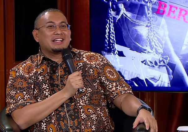 Tanggapi Santai Pernyataan Rocky Gerung, Andre Rosiade: Senyumin Aja