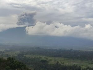 12 Orang Pendaki Gunung Marapi Belum Ditemukan