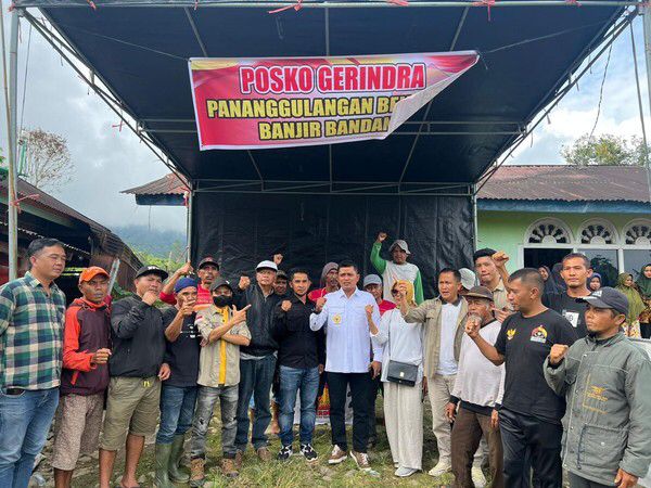 Banjir Bandang di Surian Solok, Andre Rosiade Bantu Rp50 Juta Buka Dapur Umum