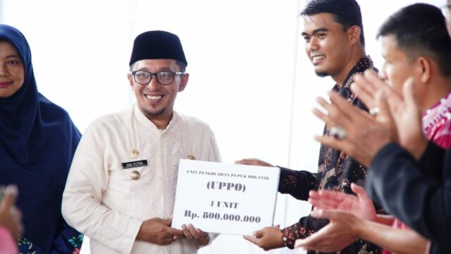 Seribu Kelompok Tani di Tanah Datar Dapat Bantuan Pertanian