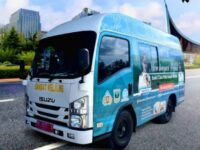 Samsat Padang menambah pelayanan bagi masyarakat yang mau membayar pajak kendaraan. Layanan tersebut yaitu Samsat Manjalang Babuko (Sambako)