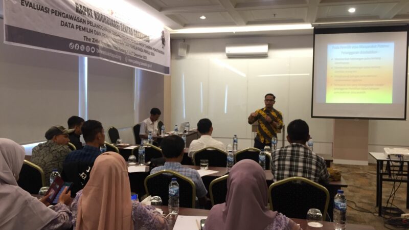 Badan Pengawas Pemilu (Bawaslu) Kota Padang terus lakukan upaya pengawasan pelanggaran Tindak Pidana pada Pemilu 2024 mendatang.