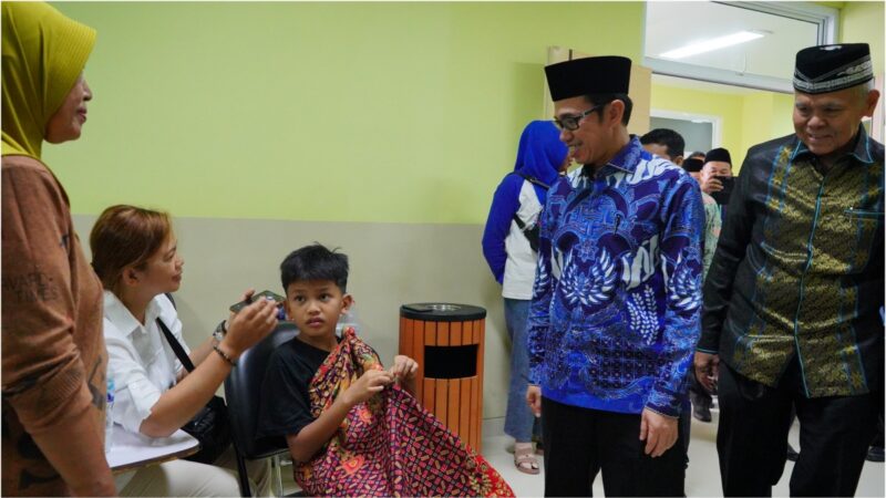 350 Anak Ikuti Khitan Massal RS UNAND