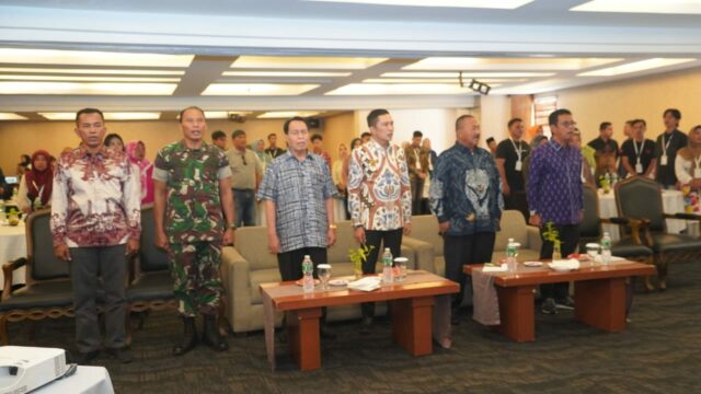 Wakil Wali Kota Padang, Ekos Albar mengharapkan dukungan dan kerja sama Ormas untuk menjaga situasi yang kondusif, aman dan tertib