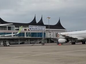 BPS mencatat kunjungan wisatawan mancanegara ke Sumatra Barat pada September 2025 melalui pintu masuk Bandara Internasional Minangkabau