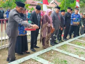 Pemkab Limapuluh Kota Bakal Renovasi Makam Syuhada Titian Dalam