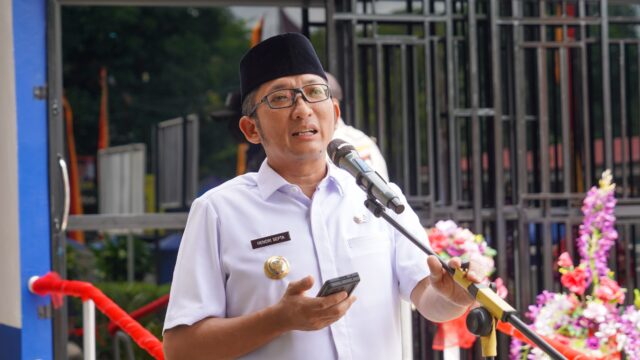 Menteri Pendayagunaan Aparatur Sipil Negara dan Reformasi Birokrasi (Menpan RB) menyetujui usulan formasi kebutuhan pegawai Pemko Padang.