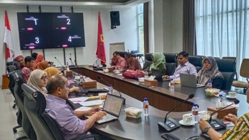 Universitas Islam Negeri (UIN) Imam Bonjol Padang pada 2024 ini, menyiapkan beasiswa bagi sarjana terbaik untuk melanjutkan pendidikan.